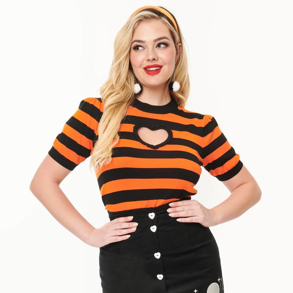 <Smak Parlour> 1950s Black & Orange Stripe Heart Sweater